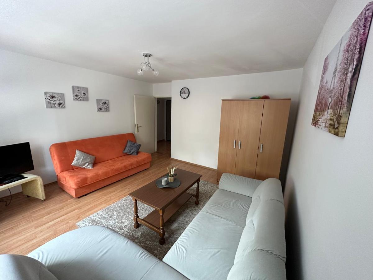 Apartman Sara *